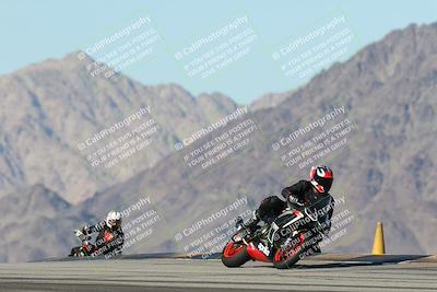 media/Dec-01-2025-Moto Forza (Mon) [[2daa91e15f]]/2-Intermediate Group/Session 4 Turn 9/